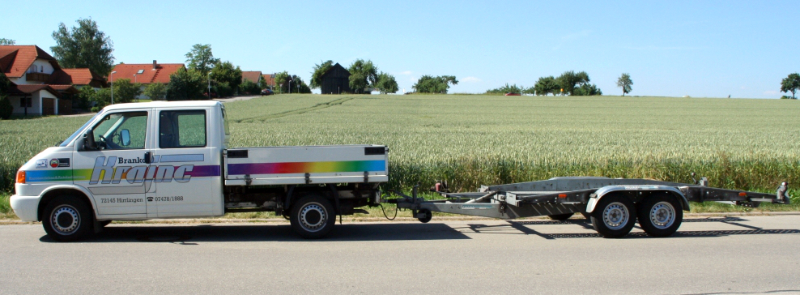 Abschleppservice mit Fahrzeugtransporter